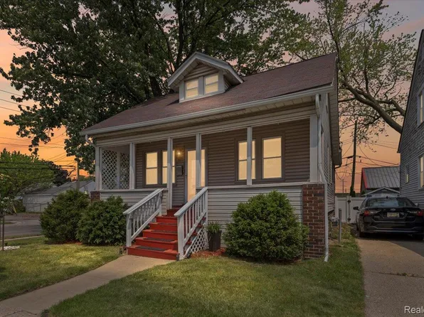 809 E Bennette St, Ferndale, MI 48220