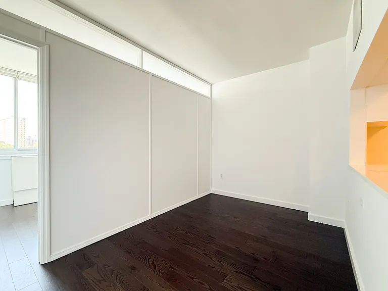 310 E 2nd St #7L — Photo 9