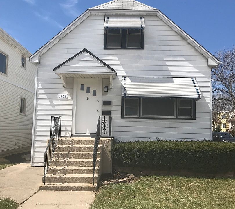 1st image of 3258 N Neenah Ave #1