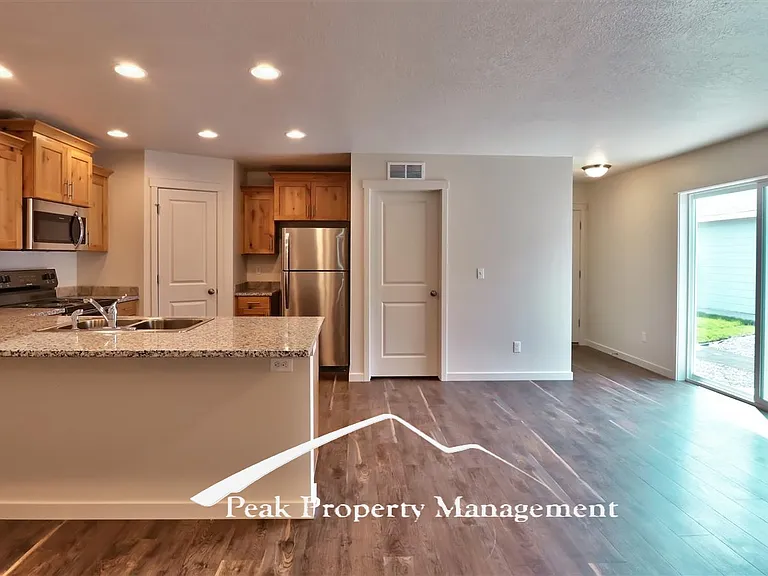 16566 N Franklin Blvd #16564 — Photo 3