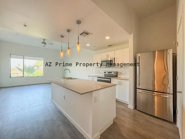 1130 N 2nd St #313 — Photo 2