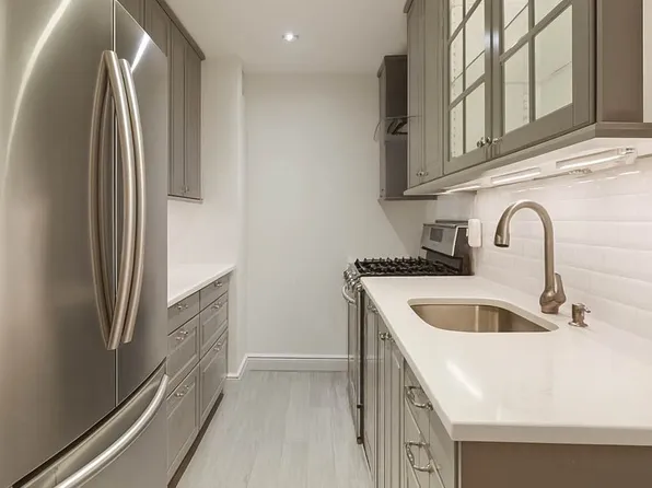 61 West 62nd Street image 5 of 15