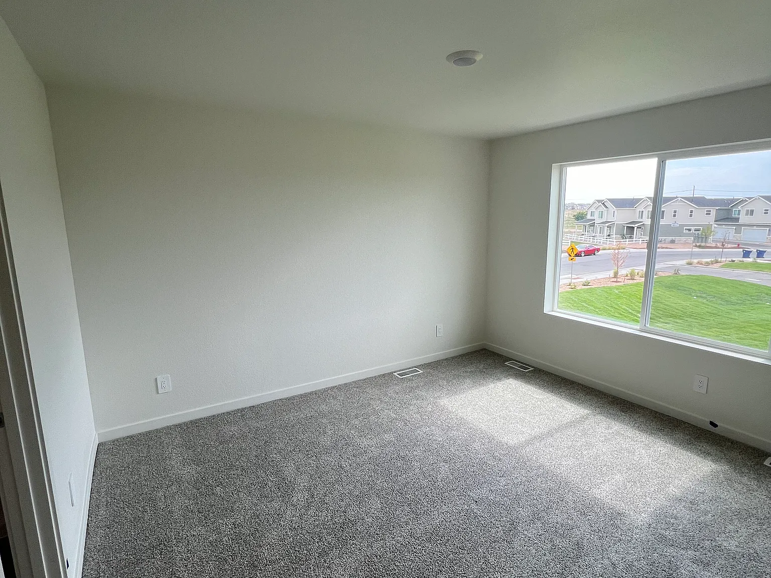488 Condor Way — Photo 4