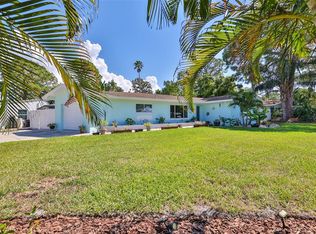 1853 Santa Barbara Dr, Dunedin, FL 34698