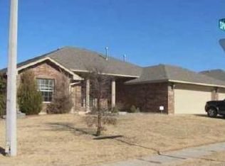 1105 Sparrow Hawk Dr #D, Norman, OK 73072
