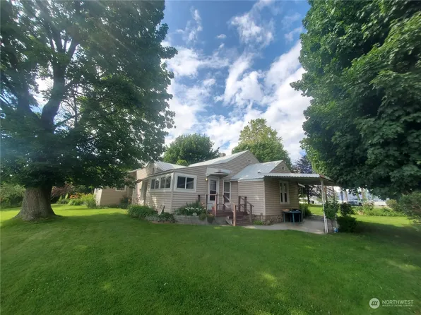 15 River Road W, Omak, WA 98841