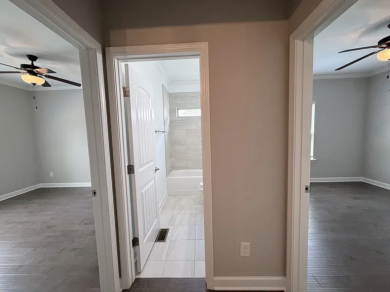 2290 Chaucer Park Ln — Photo 22