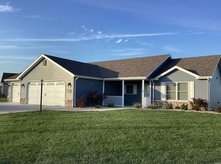 681 Sycamore St, Decatur, IN 46733