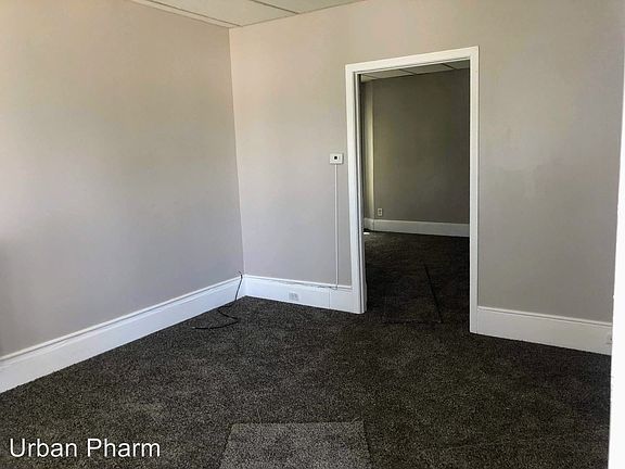3rd image of 1701 Division Ave S APT 1