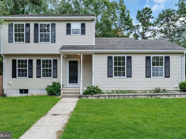 579 Coral Ln, Manahawkin, NJ 08050
