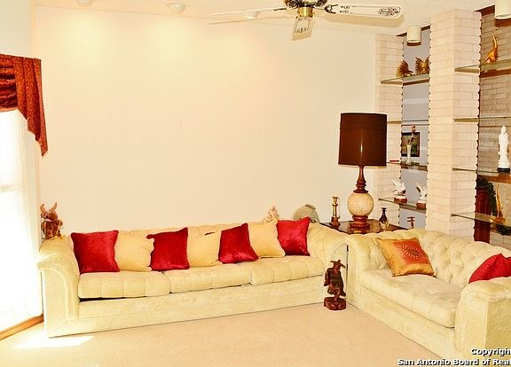 4th image of 3027 Orchard Hl