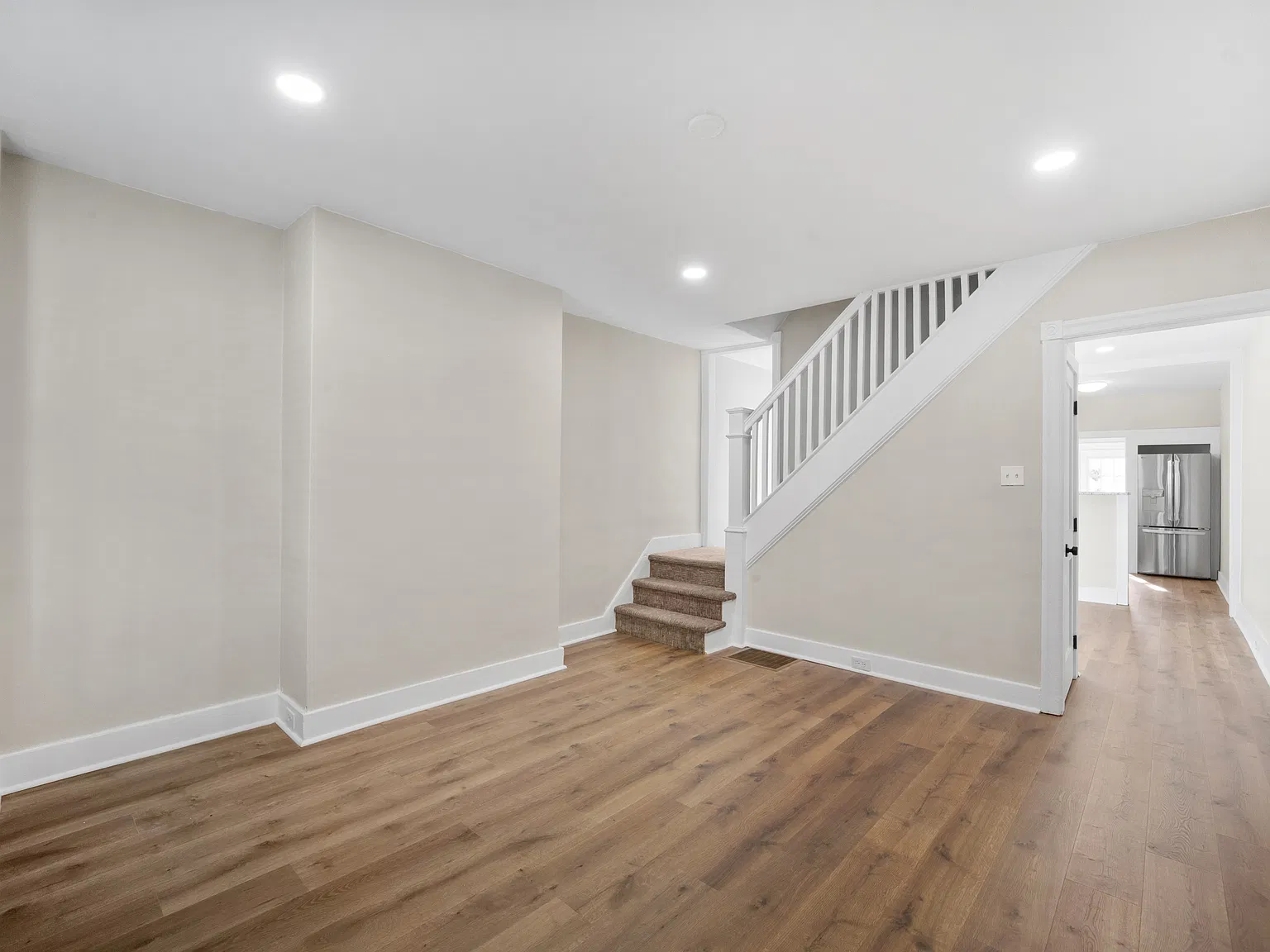 3 bed, 1316 sqft, $2,350 — Photo 3