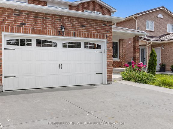 5th image of 33 Muskoka St