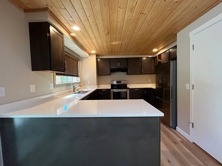 2806 NE Shepard Rd #1 — Photo 2