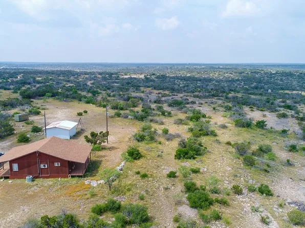 205 Short Rd #35, Ozona, TX 76943