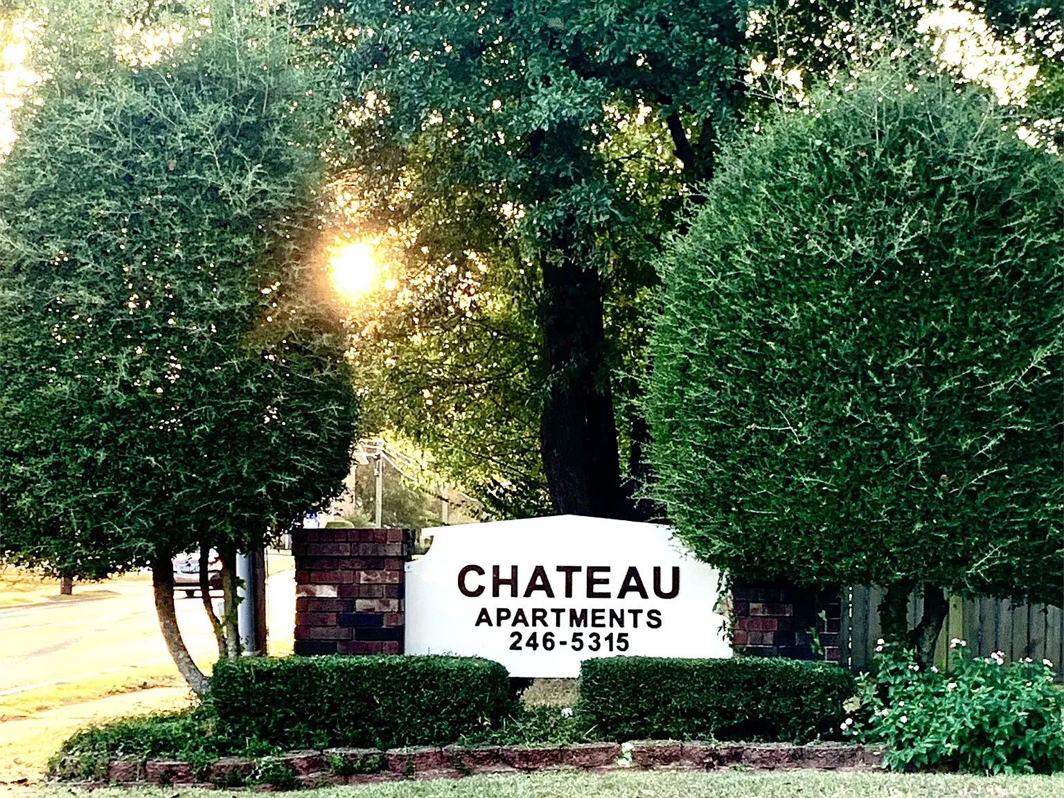 Chateau Apartments - 36 — Photo 1
