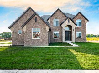 21982 E Anita Way, Macomb, MI 48044