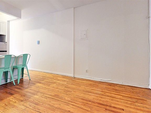 3rd image of 324 E 90th St #3E1