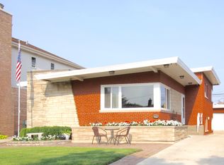 11041 S Ridgeway Ave, Chicago, IL 60655