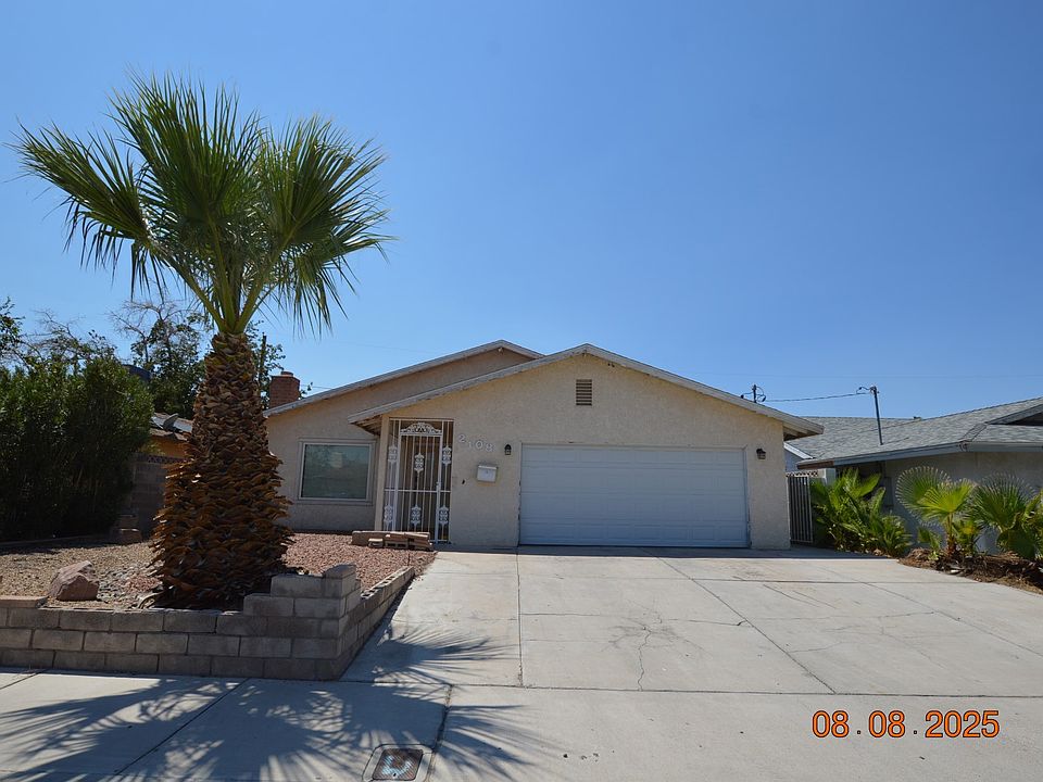 1st image of 2108 Mariposa Ave