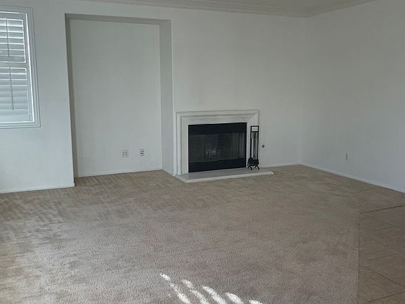 4th image of 45817 Klamath Ct