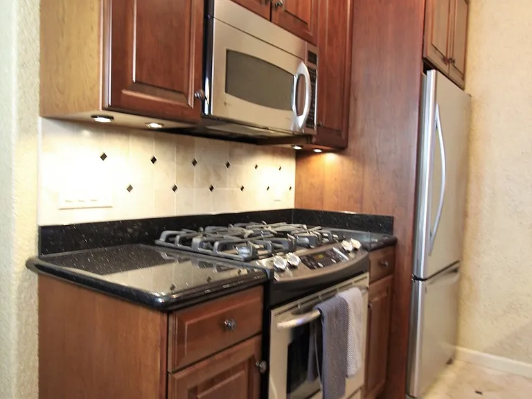734 Live Oak Ave #5 — Photo 4