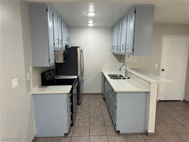 2274 E Desert Inn Rd #0 — Photo 13
