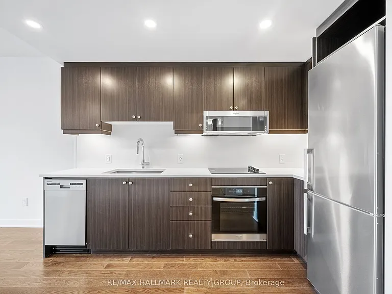 340 Queen St #1403 — Photo 14
