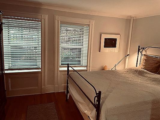 2nd image of 35 W 94th St #Gf