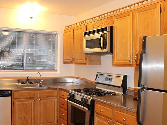 4th image of 10601 Weymouth St APT 104