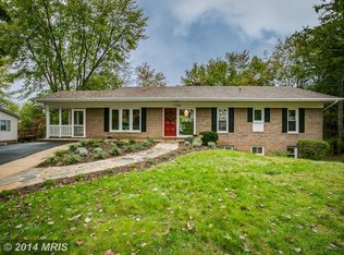 7704 Lookout Ct, Alexandria, VA 22306
