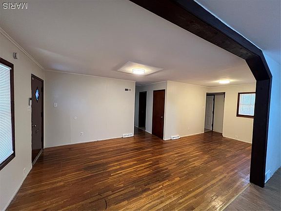 2nd image of 10343 Ross Cir