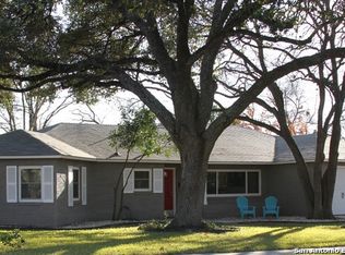 210 Maplewood Ln, San Antonio, TX 78216