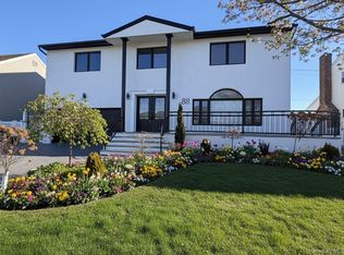 88 Mark Lane, Atlantic Beach, NY 11509