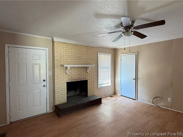 313 Nugget Ct — Photo 3