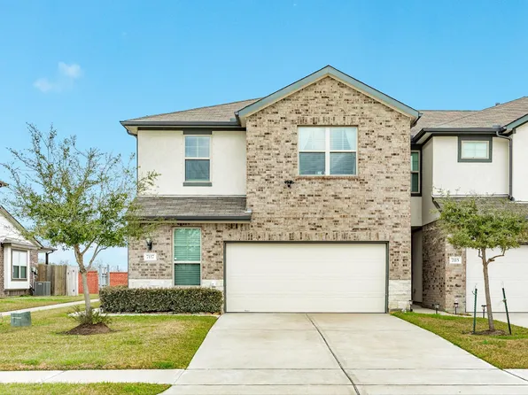 7117 Elgin St, Pearland, TX 77584