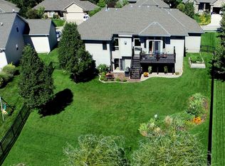 17137 Sherwood Ave, Omaha, NE 68116