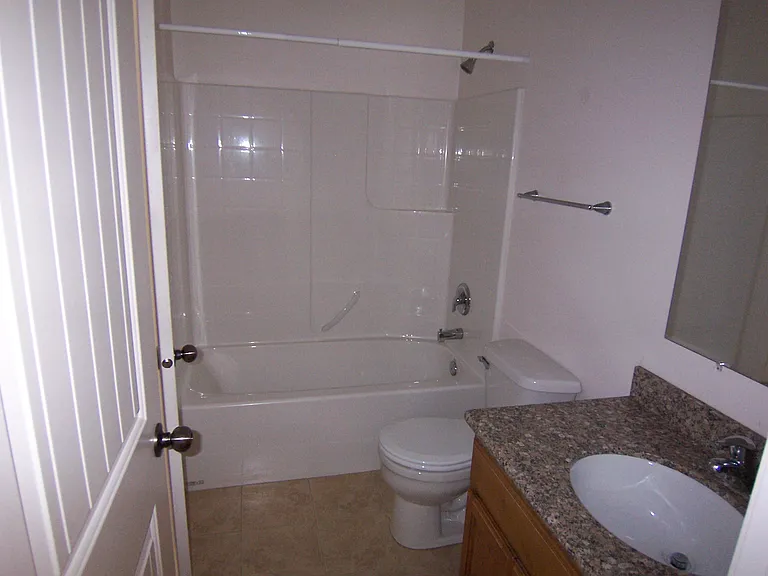 1739 Walkabout Dr — Photo 5
