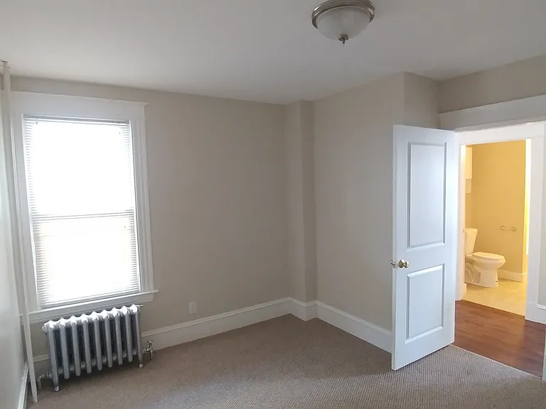 106 Walnut St #2 — Photo 9