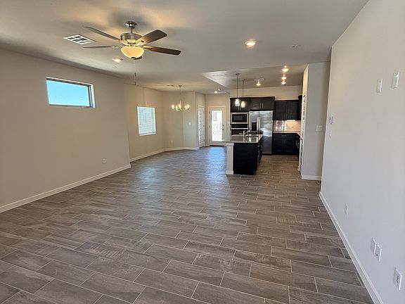 4th image of 913 Keenland Ave