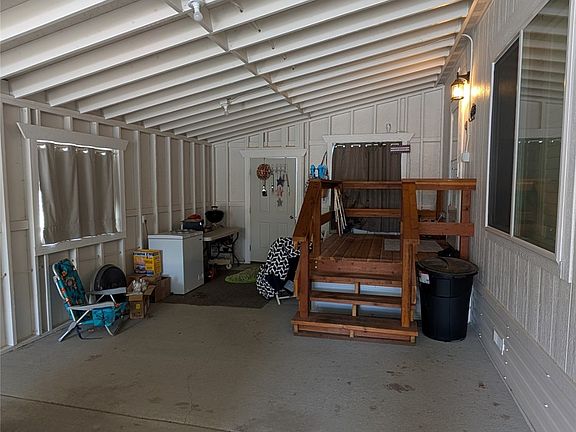 5th image of 2680 Village Rd