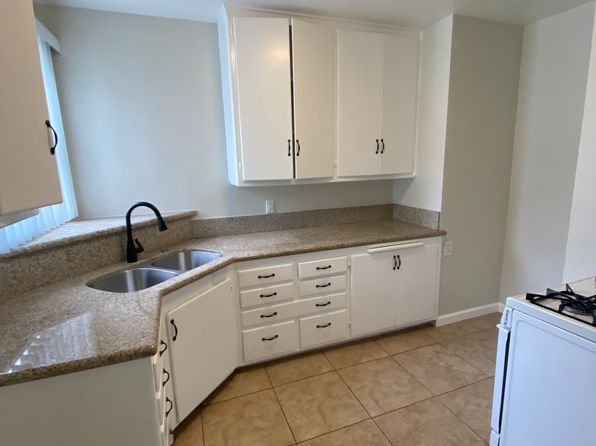 1045 E Carson St APT 8