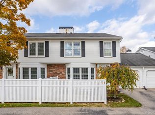 42163 Mill Race Cir, Plymouth, MI 48170