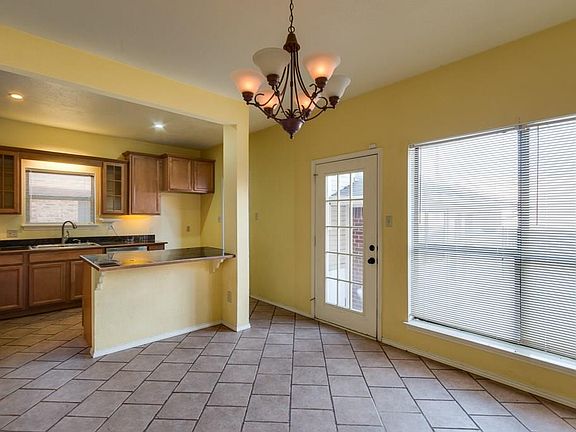 5th image of 715 Greenridge Dr