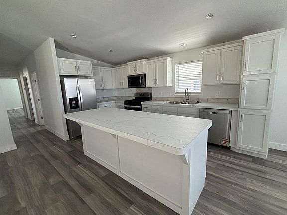 4th image of 4400 W Florida Ave #86