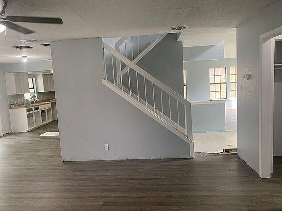 2nd image of 3327 Butterleigh