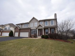 176 Sunflower Ln, Bartlett, IL 60103
