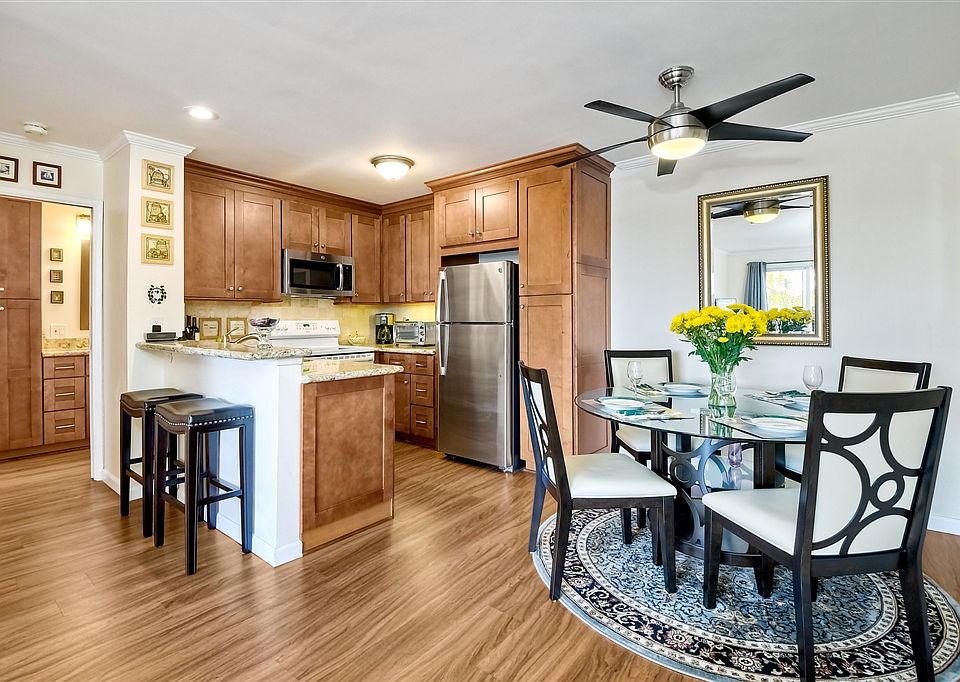 1st image of 4600 Lamont St #205