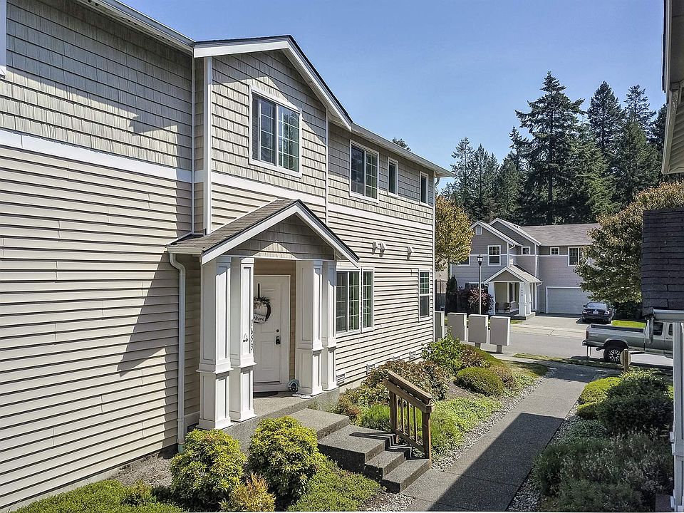 1st image of 1653A Burnside Pl