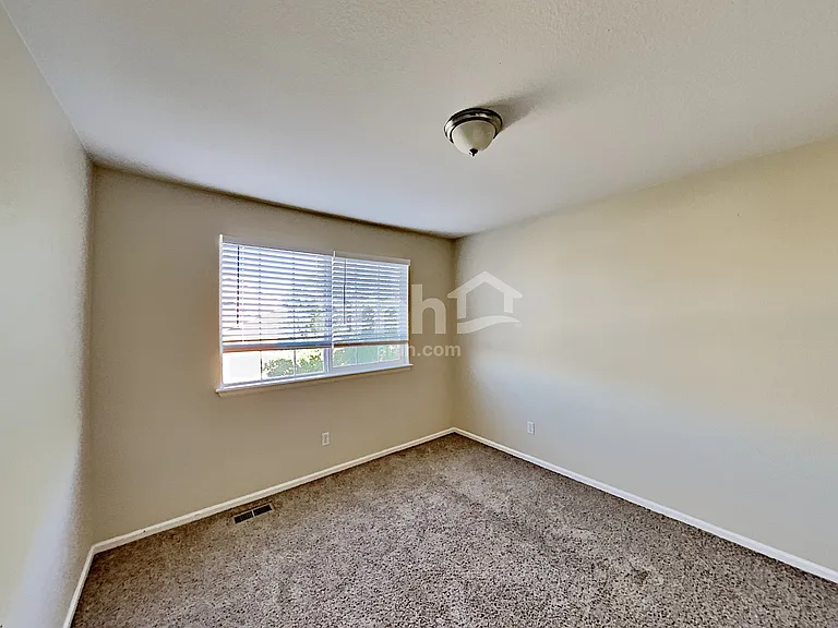 4137 Halifax St — Photo 14